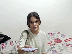 इस असली पोर्न उपशीर्षक वीडियो में असली सौतेली बहन को उसके प्रेमी द्वारा दंडित किया जाता है