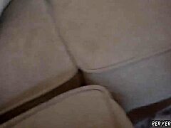 इस मिल्फ पोर्न वीडियो में चेरी डेविल्स का विकृत पक्ष प्रदर्शित किया गया है