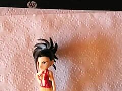 Japonská figurína cosplaya je v hentai animácii šukaná