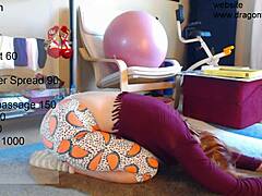HD video of Yoga mom's sexy asana